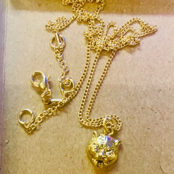 Gucci Angry Cat pendant with free chain - Picture 3 of 4